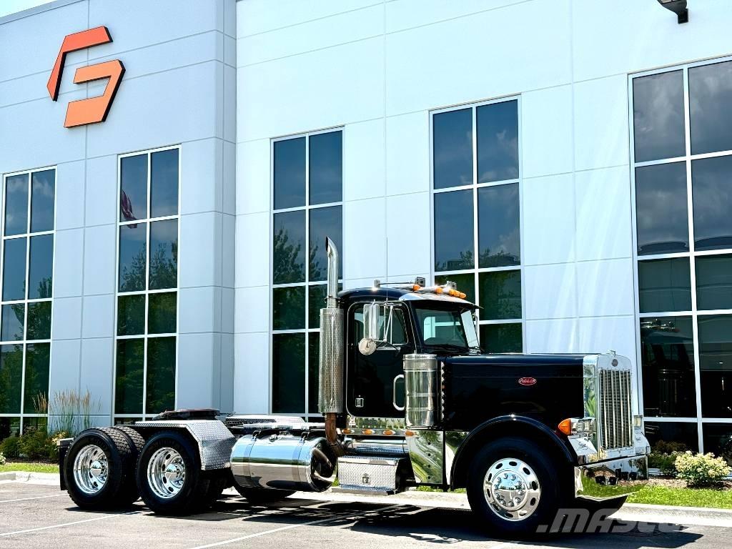 Peterbilt 379 Trekkers