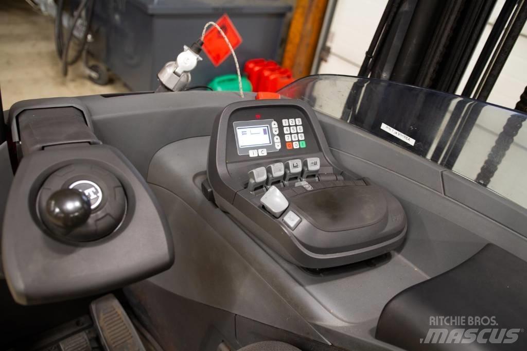 BT RR E 160 Reachtruck voor hoog niveau