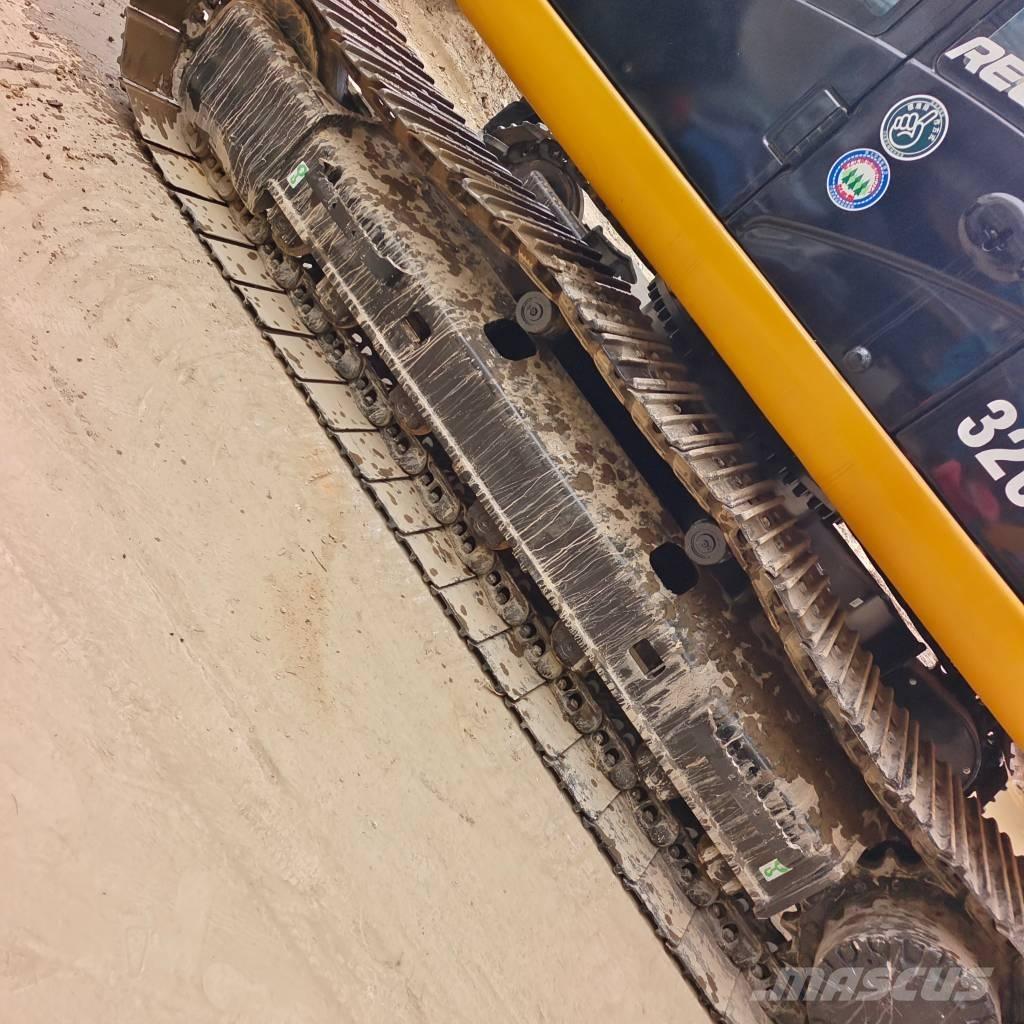 CAT 320 D2L Rupsgraafmachines