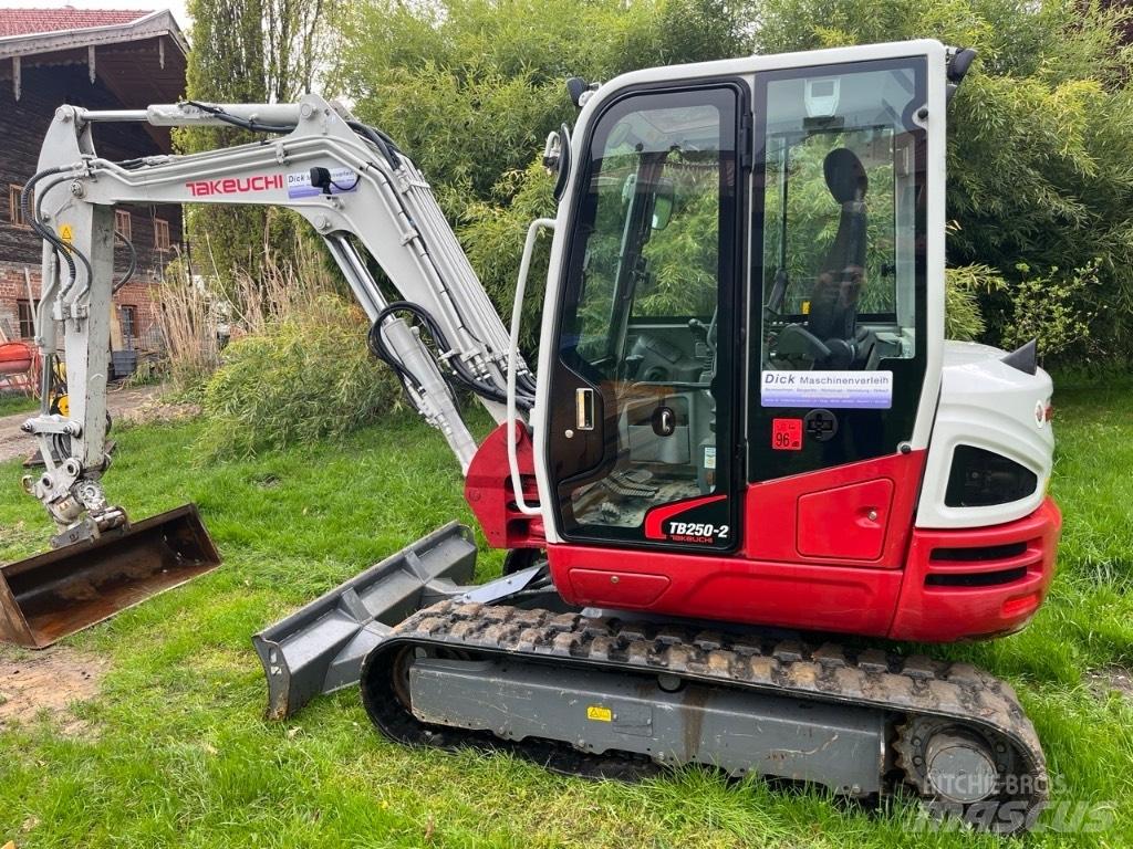 Takeuchi TB250-2 Minigraafmachines < 7t