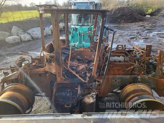 JCB Fastrac 4220     rim Banden, wielen en velgen