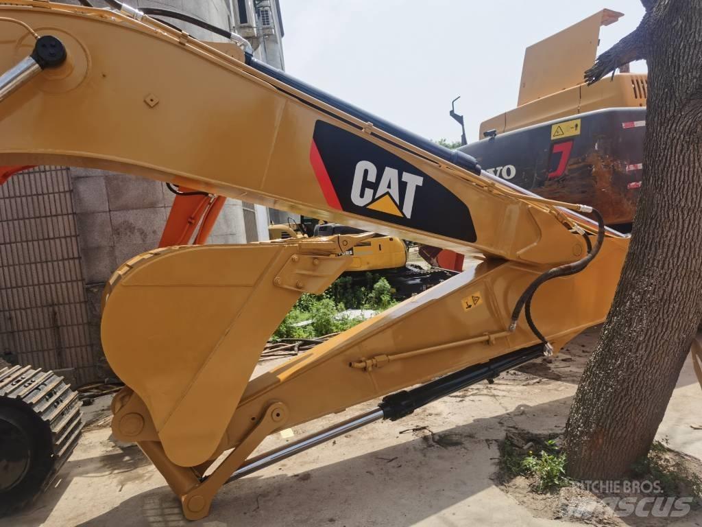 CAT 320 D Rupsgraafmachines