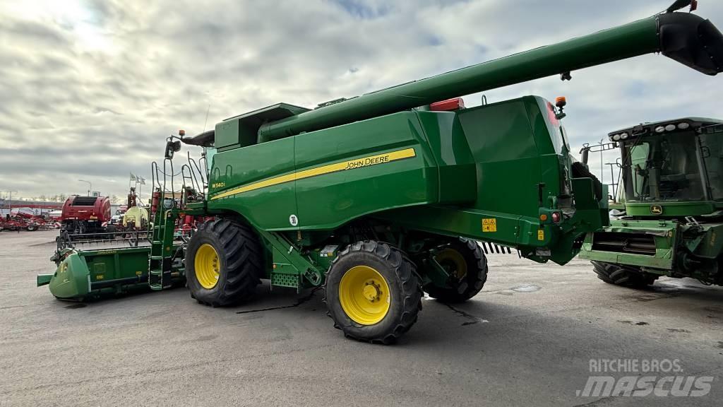 John Deere W 540 Maaidorsmachines