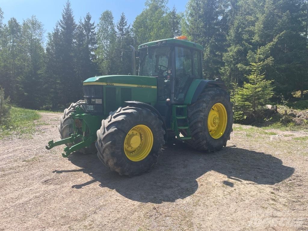 John Deere 7710 Tractoren