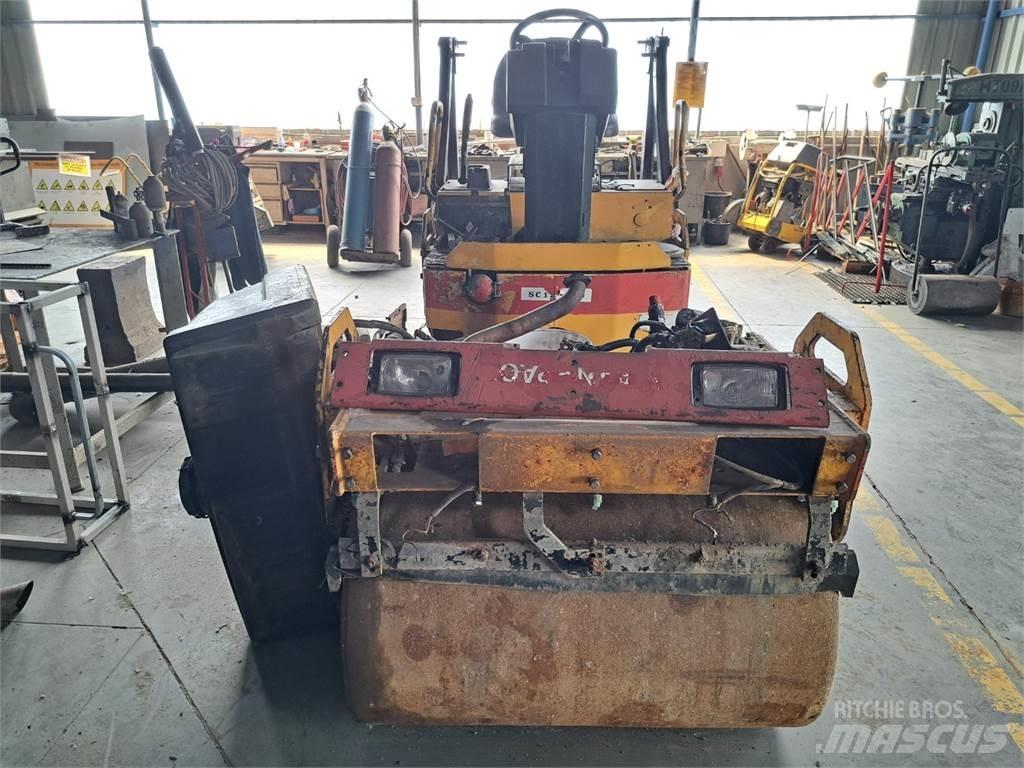 Dynapac CC102 Bouw - Overige