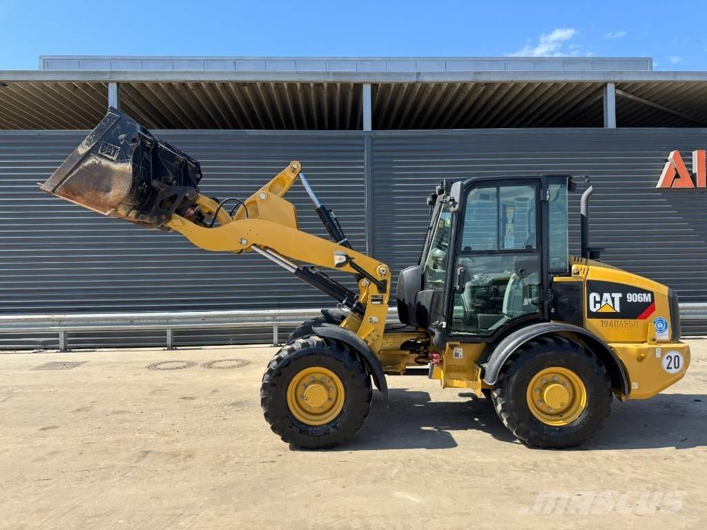 CAT 906M Wielladers