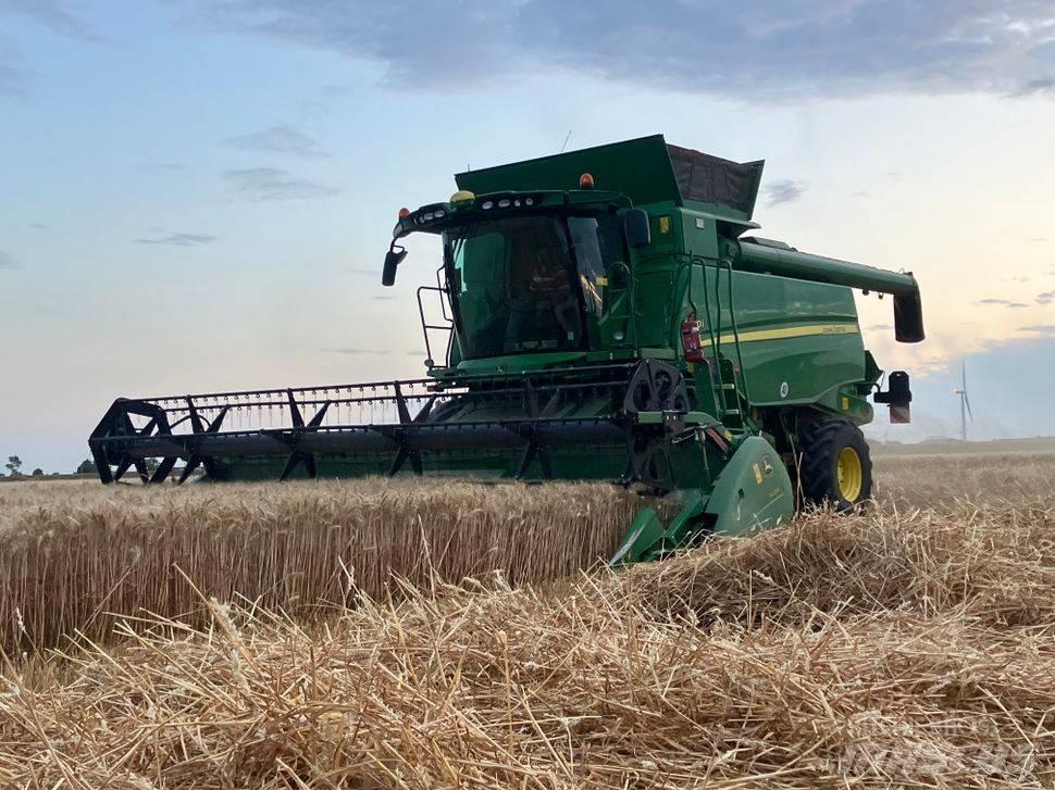 John Deere T 670 i Maaidorsmachines
