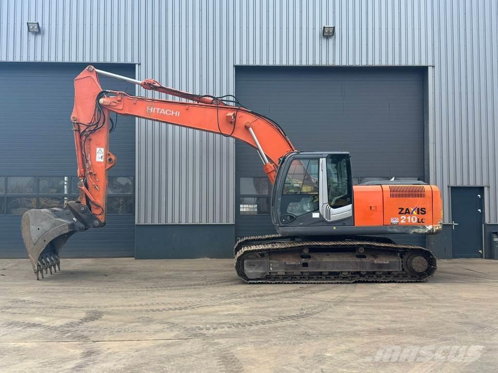 Hitachi ZX210LC-3 Rupsgraafmachines