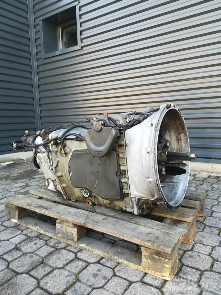 Volvo VT2501B Versnellingsbakken