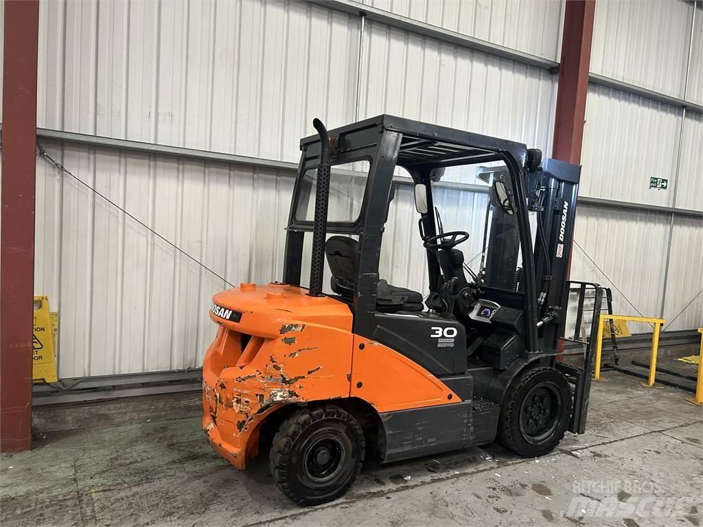 Doosan D30S-5 Diesel heftrucks