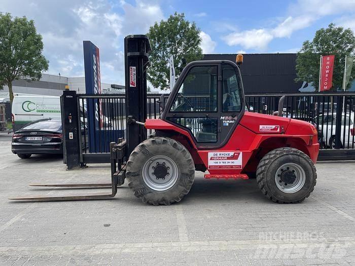 Manitou M50-4 Vorkheftruck voor zwaar terrein