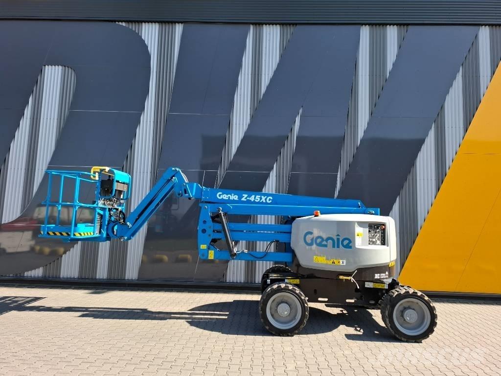 Genie Z45XC Knikarmhoogwerkers