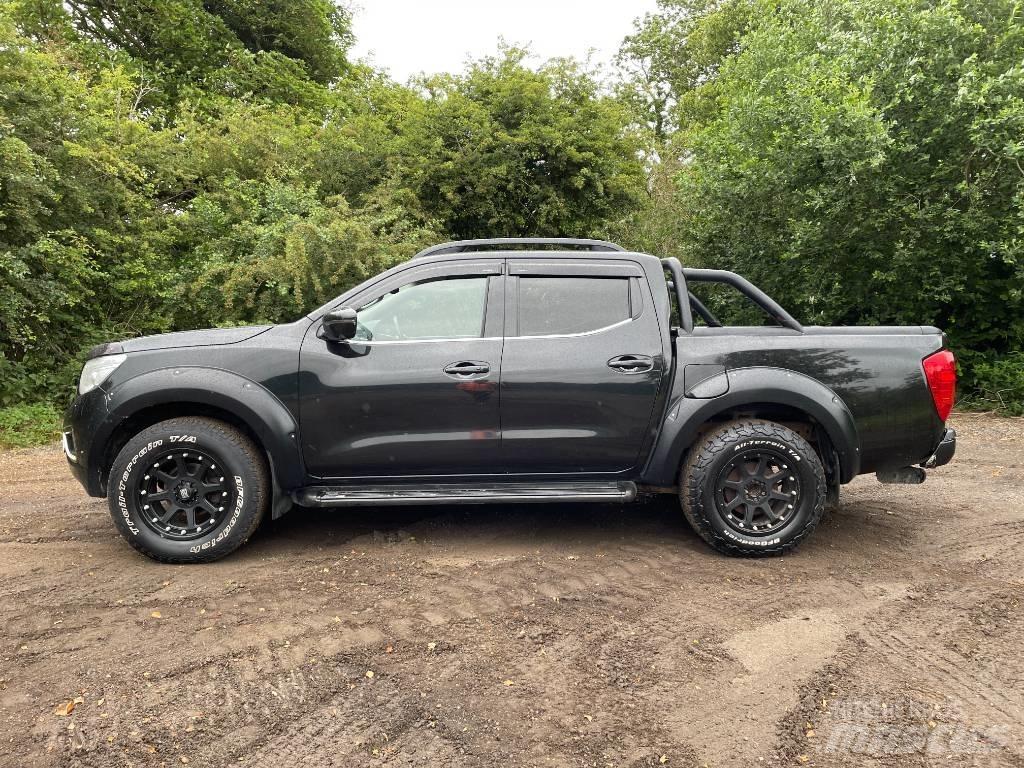 Nissan Navara Bestelwagens met open laadbak