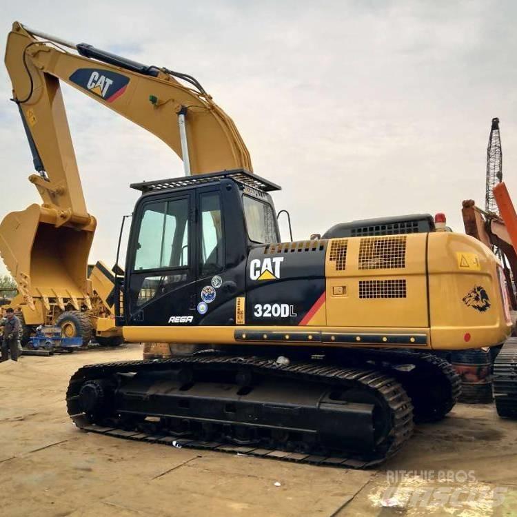 CAT 320  D Rupsgraafmachines