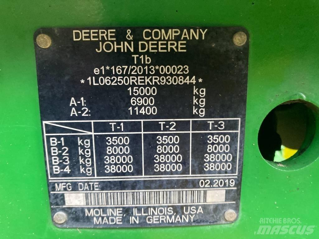 John Deere 6250 R Tractoren