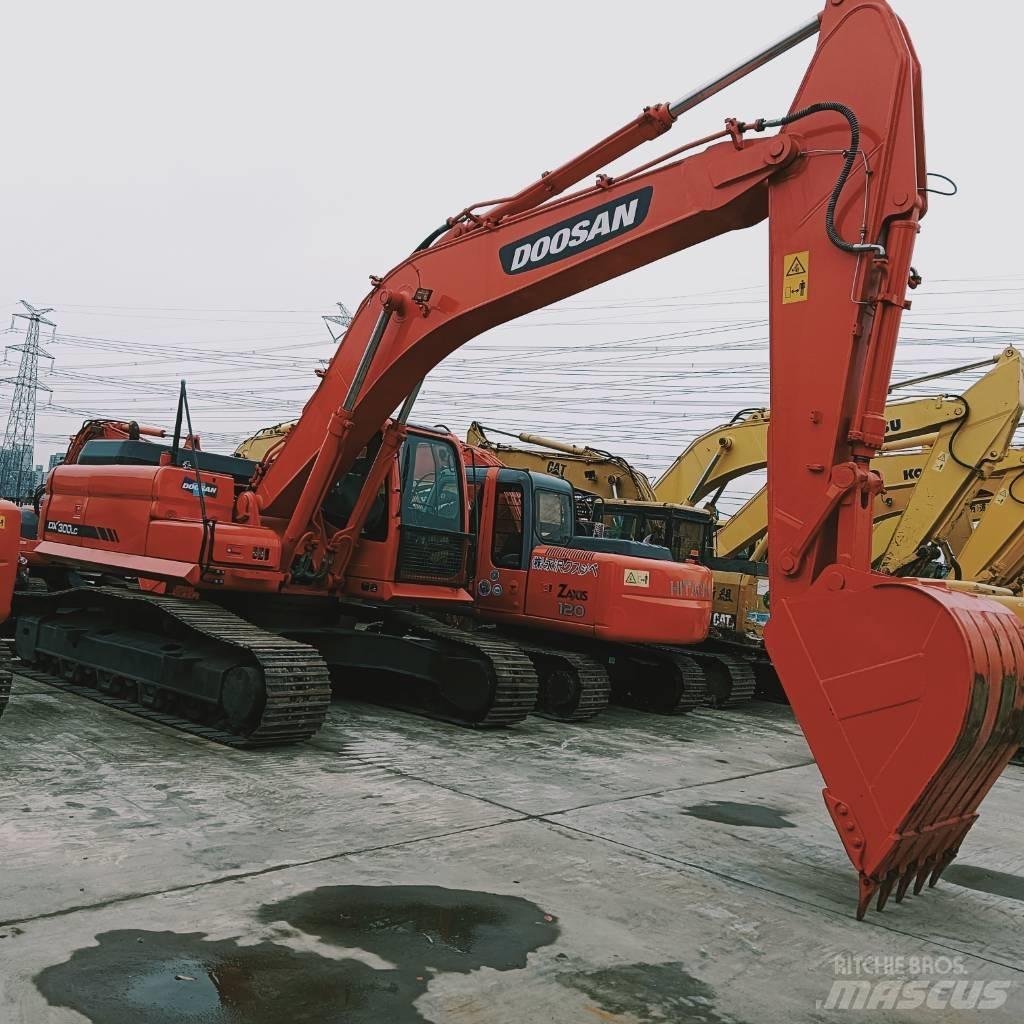 Doosan DX 300 LC Rupsgraafmachines