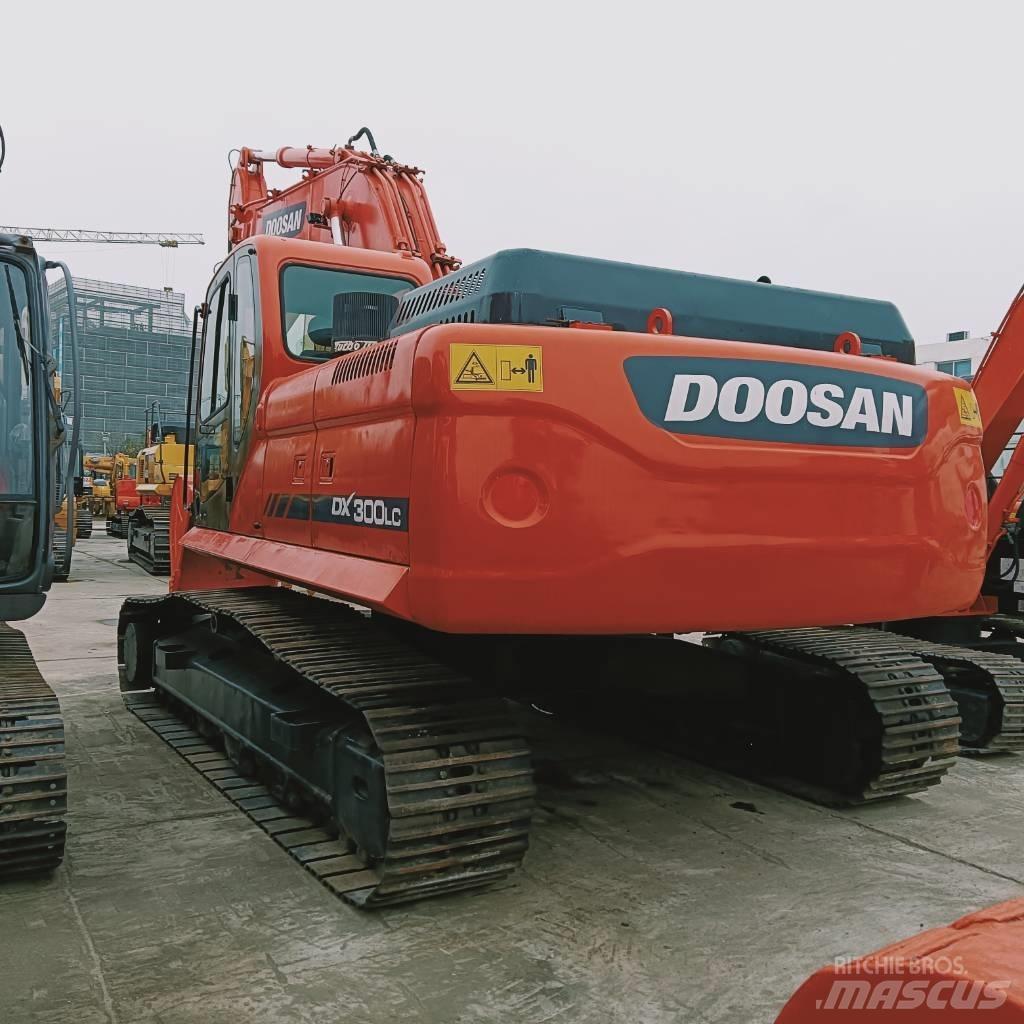 Doosan DX 300 LC Rupsgraafmachines