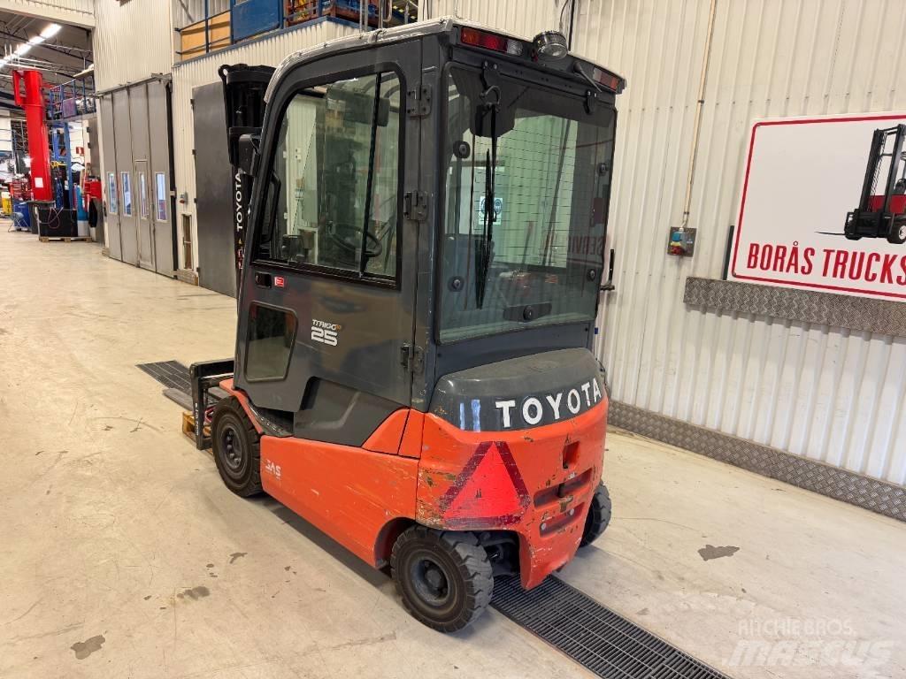 Toyota 8 FBMKT 25 Elektrische heftrucks