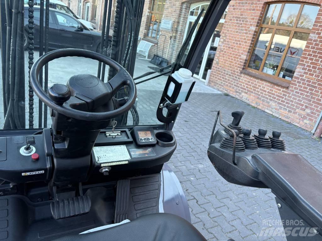 Toyota 06-8FDF30 Diesel heftrucks