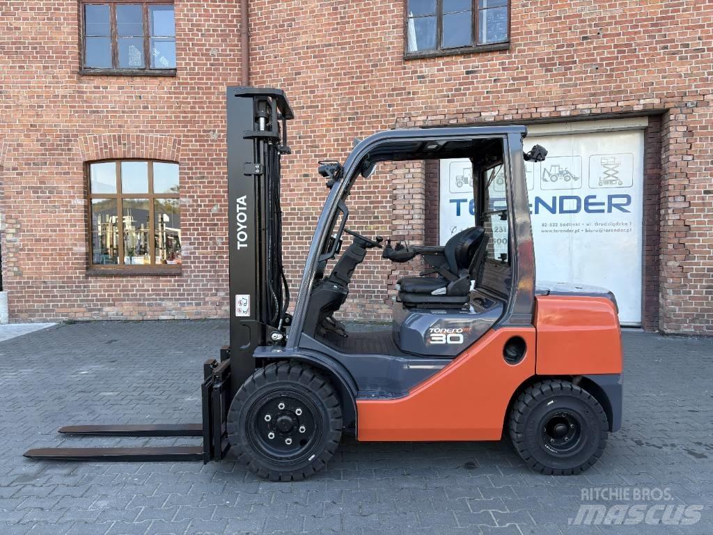 Toyota 06-8FDF30 Diesel heftrucks