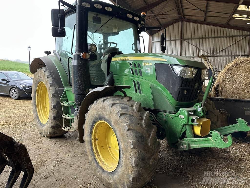 John Deere 6130R Tractoren