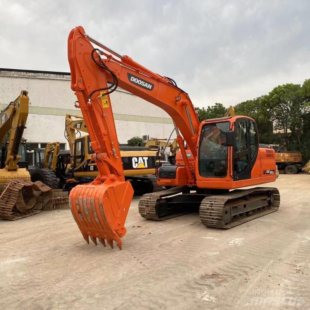 Doosan DX 140 LC Rupsgraafmachines
