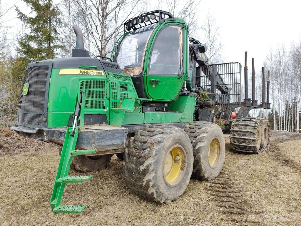 John Deere 1210 G Uitrijwagens