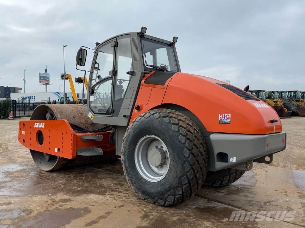 Atlas AW1120 (12t) Trilrolwalsen