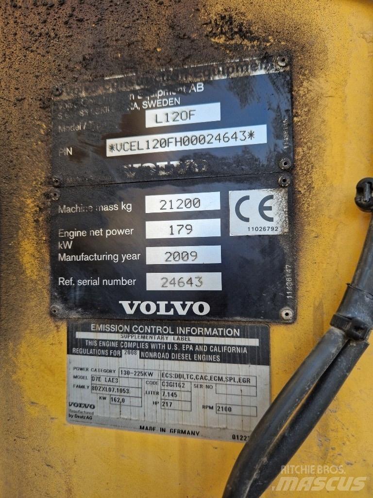Volvo L 120 F Wielladers
