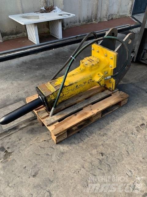 Atlas Copco SB 702 Hamers en brekers