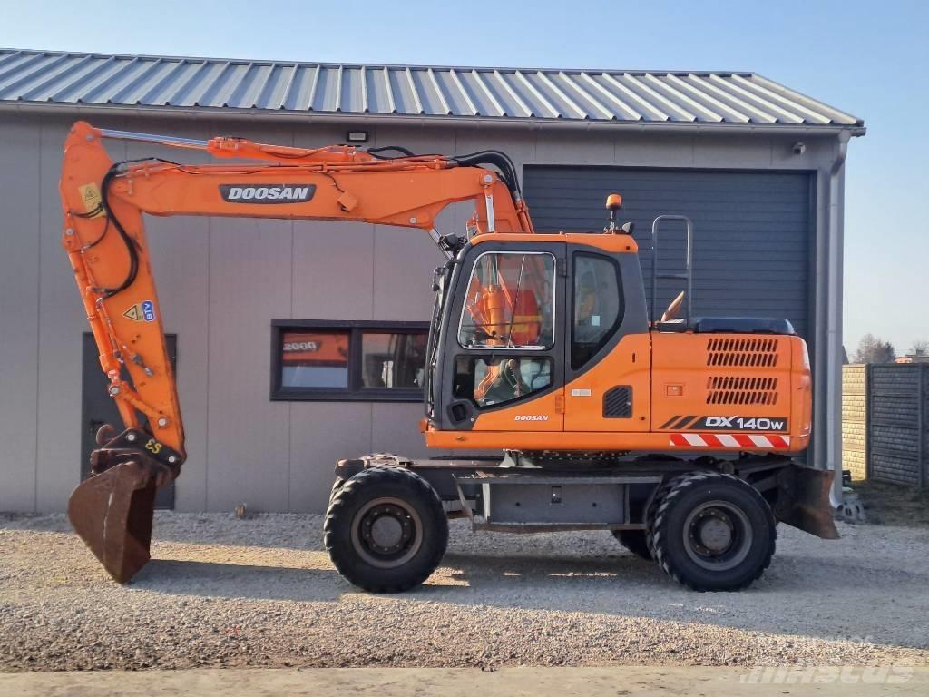 Doosan DX 140 W-3 Wielgraafmachines
