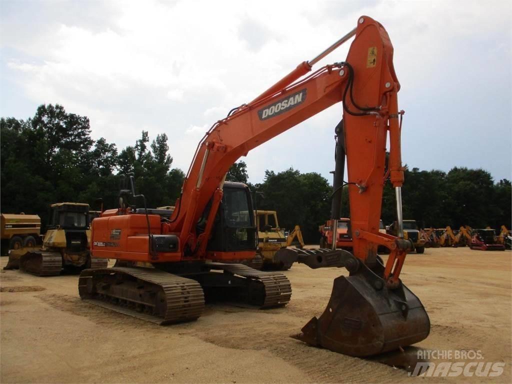 Doosan DX 225 Rupsgraafmachines