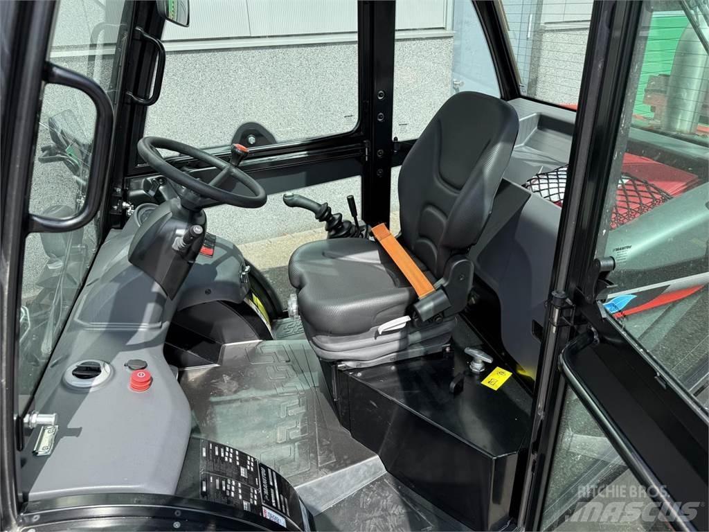 Manitou MC25-4 Vorkheftruck voor zwaar terrein