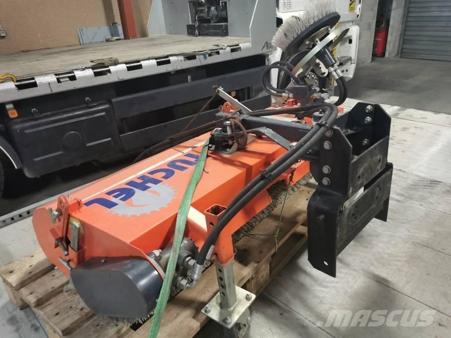 Tuchel Simplex 135HD Veegmachines