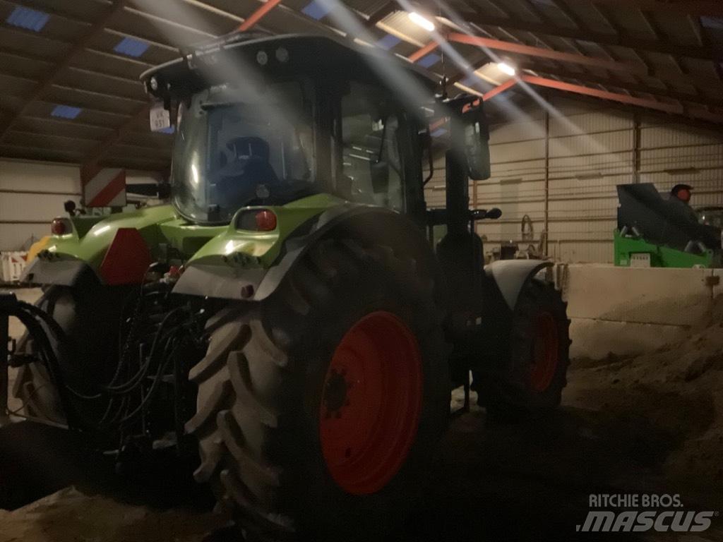 CLAAS ARION 650 cis + Tractoren