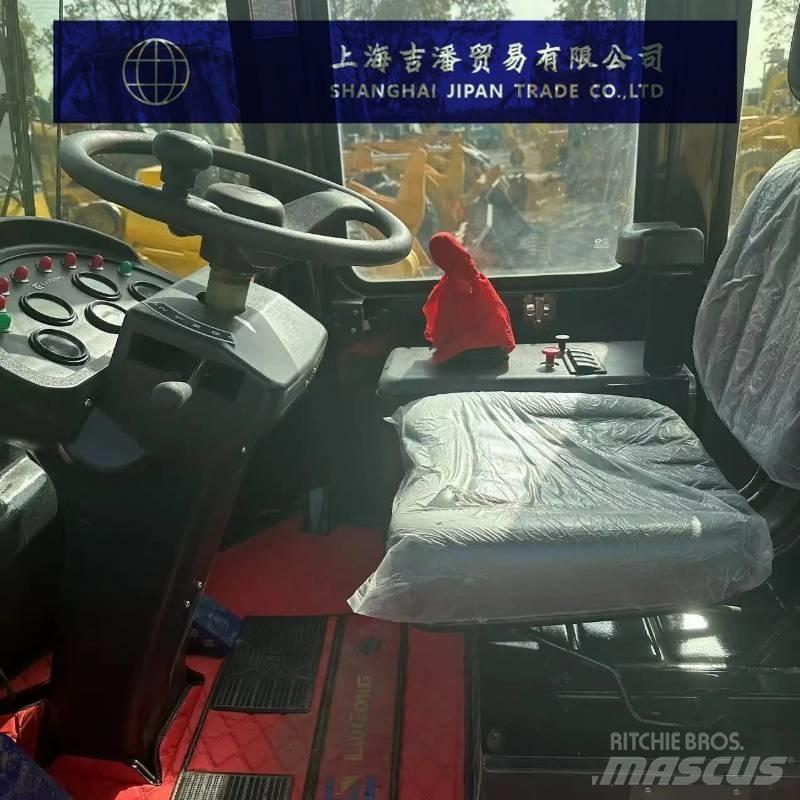 LiuGong CLG 836 Wielladers