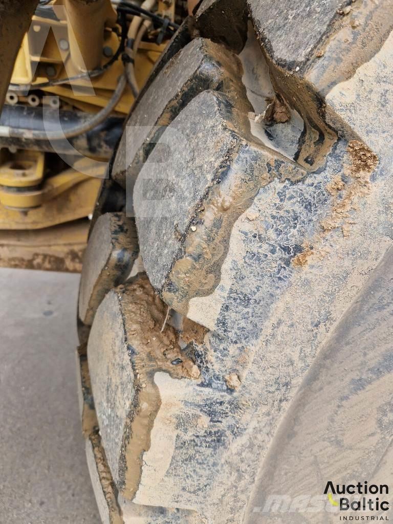CAT 735C Knik dumptrucks