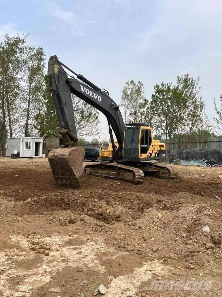 Volvo ec240d Rupsgraafmachines