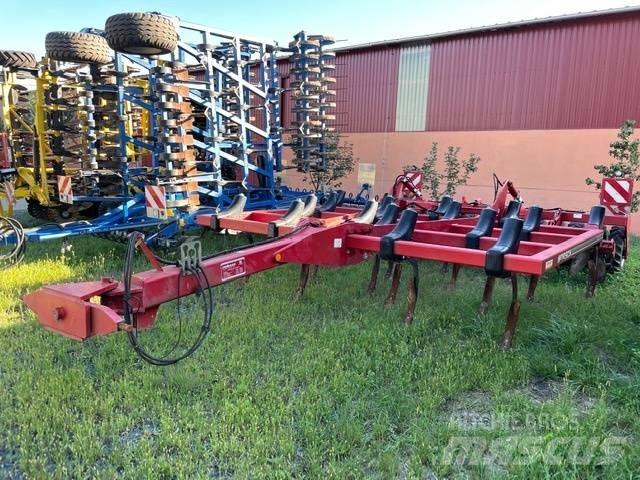 Horsch Tiger 4 AS Beitelploeg