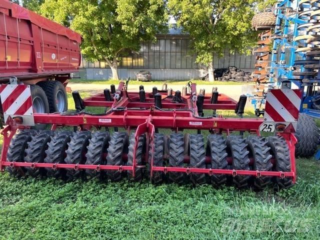 Horsch Tiger 4 AS Beitelploeg