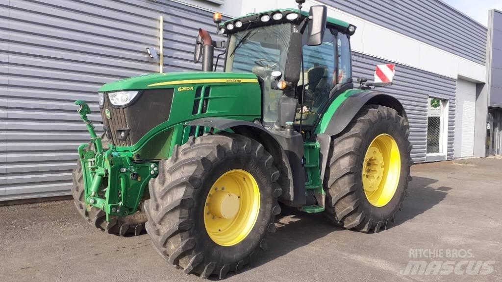 John Deere 6250 R Tractoren