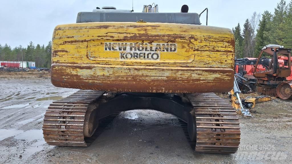 New Holland E 305 Rupsgraafmachines