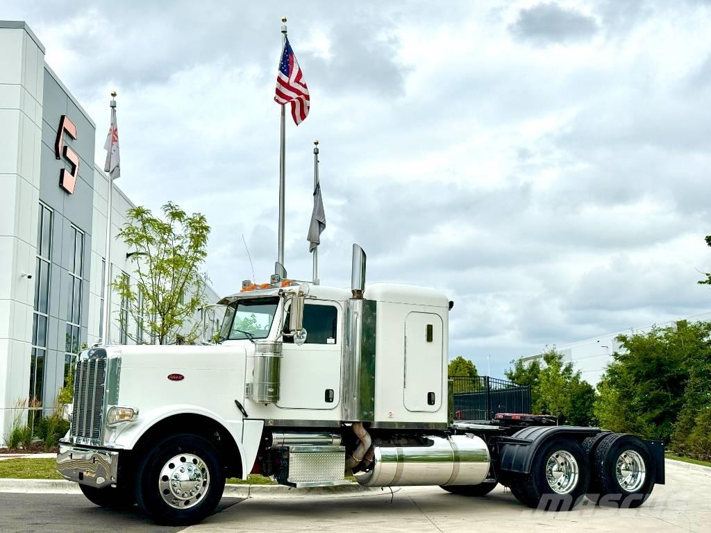 Peterbilt 388 Trekkers