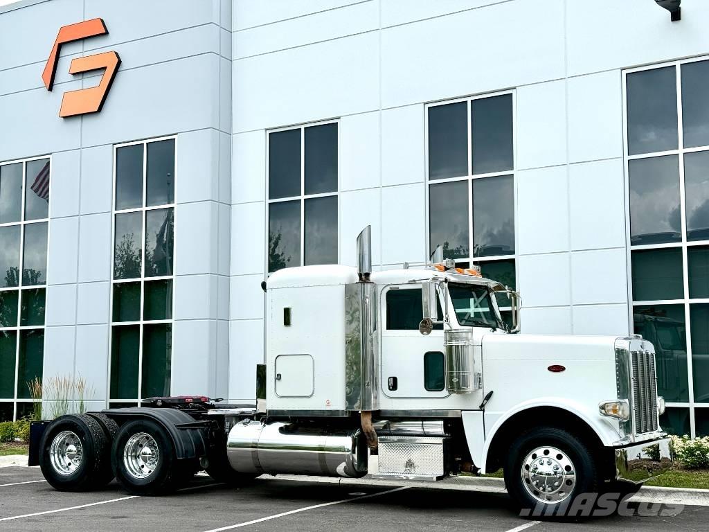 Peterbilt 388 Trekkers