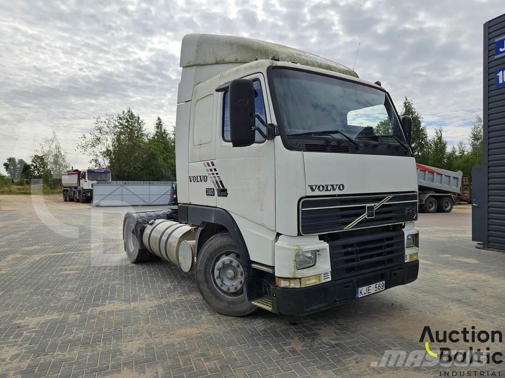 Volvo FH12 Trekkers