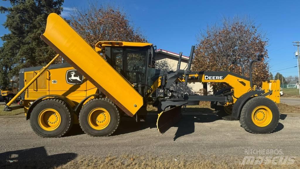 John Deere 872 G Graders