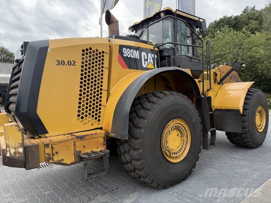 CAT 980M shovel + Bak Wielladers