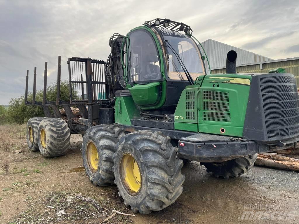John Deere 1210 E Uitrijwagens