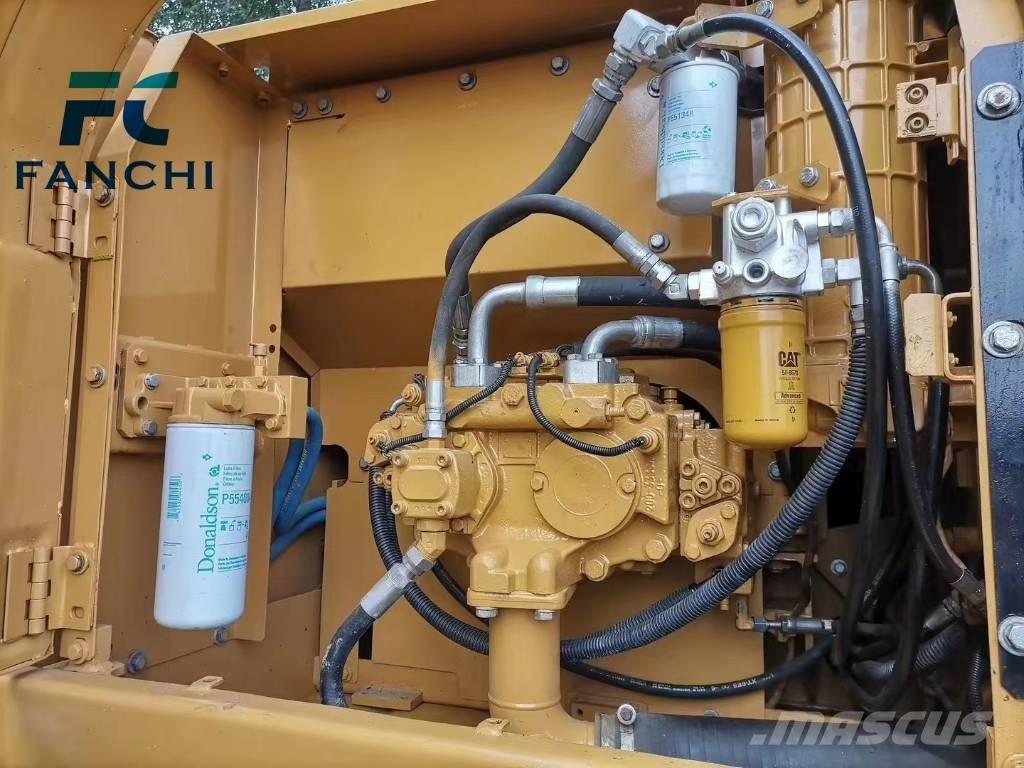 CAT 320 D Rupsgraafmachines