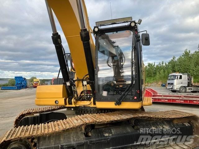 CAT 330 Rupsgraafmachines